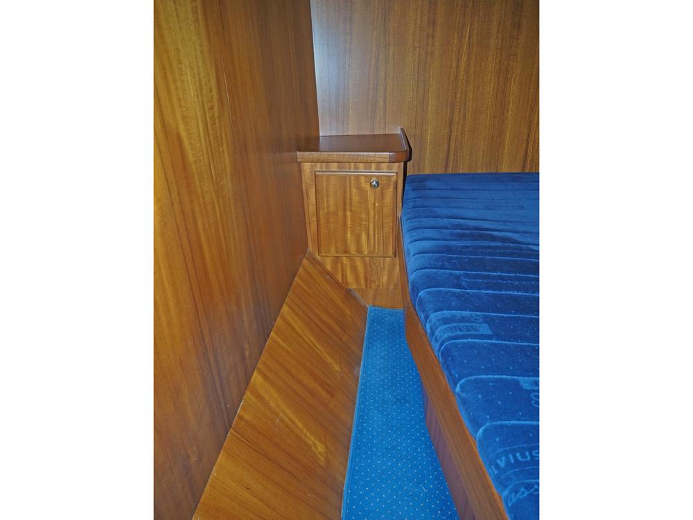 Aft cabin, Accommodation